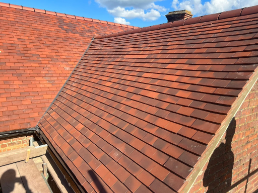 Expert Roofer Aylesbury 37 30 10 Medium