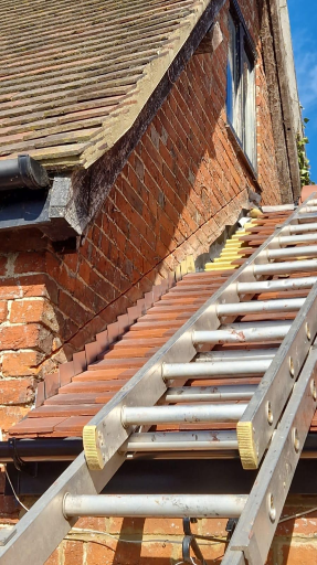Expert Roofer Aylesbury 37 30 21 Medium