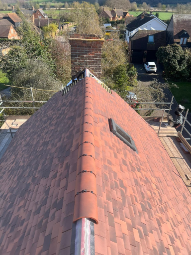 Expert Roofer Aylesbury 37 30 9 Medium