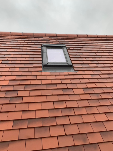Expert Roofer Aylesbury 38 27 11 Medium