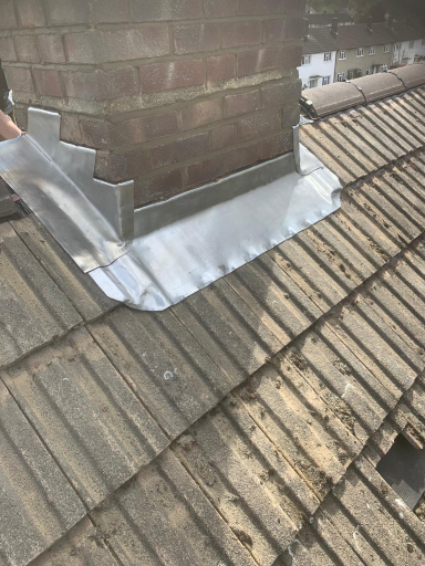 Expert Roofer Aylesbury 38 27 15 Medium