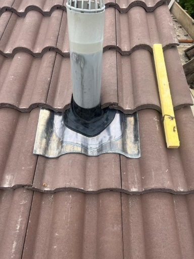 Expert Roofer Aylesbury 38 27 21 Medium