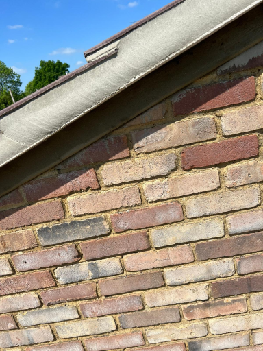 Expert Roofer Aylesbury 38 27 30 Medium