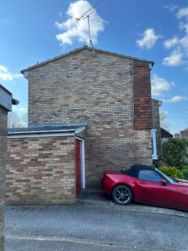 Expert Roofer Aylesbury 38 27 7 Medium