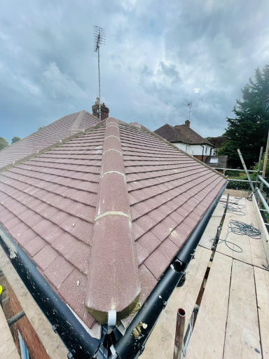 Roofer Aylesbury 16 Medium