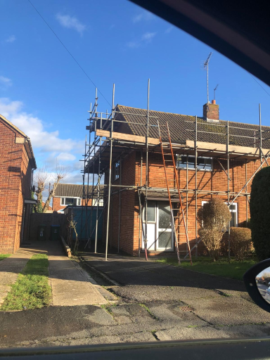 Roofer Aylesbury 17 Medium