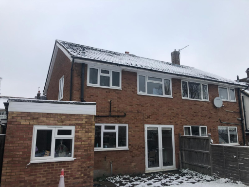 Roofer Aylesbury 20 Medium