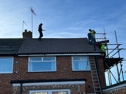Roofer Aylesbury 23 Medium