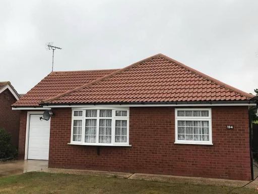 Roofer Aylesbury 27 Medium