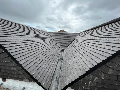 Roofer Aylesbury 35 Medium