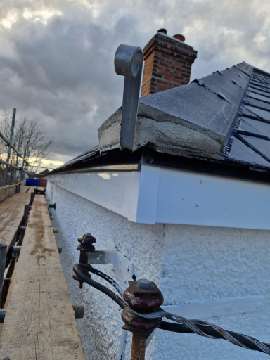 Roofer Aylesbury 60 Medium