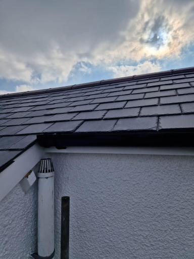 Roofer Aylesbury 66 Medium