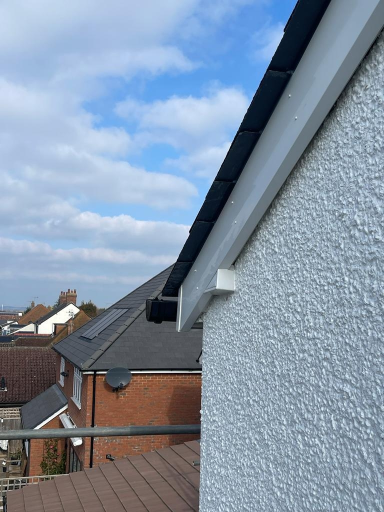 Roofer Aylesbury 68 Medium