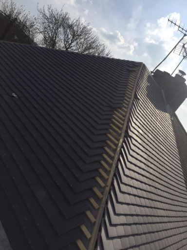 Roofer Aylesbury 75 Medium
