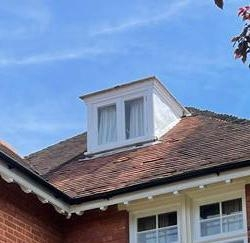 Roofer Aylesbury 77 Medium