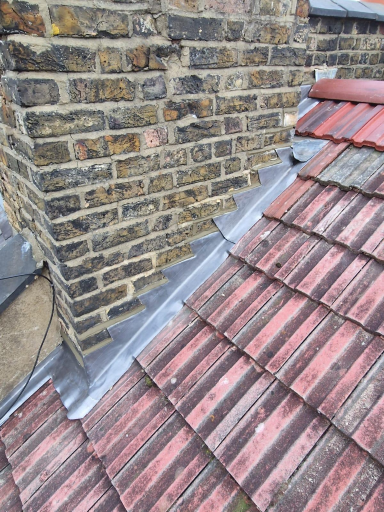 Roofer Aylesbury 82 Medium