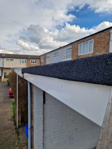 Roofer Aylesbury 84 Medium