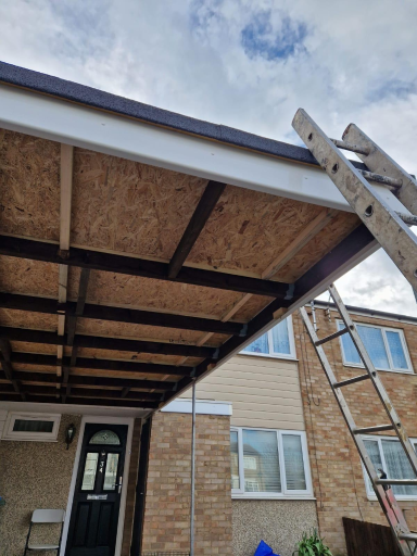 Roofer Aylesbury 88 Medium