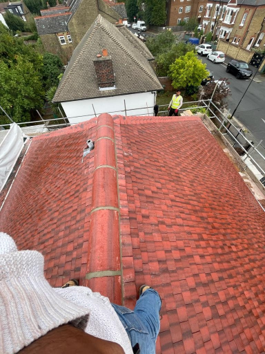 Roofer Aylesbury 92 Medium